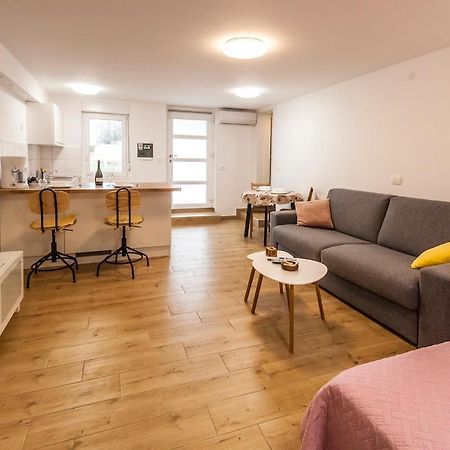 Studio & Apartment 'The Roots Apartments' Near Pula, Istria, Croatia Εξωτερικό φωτογραφία