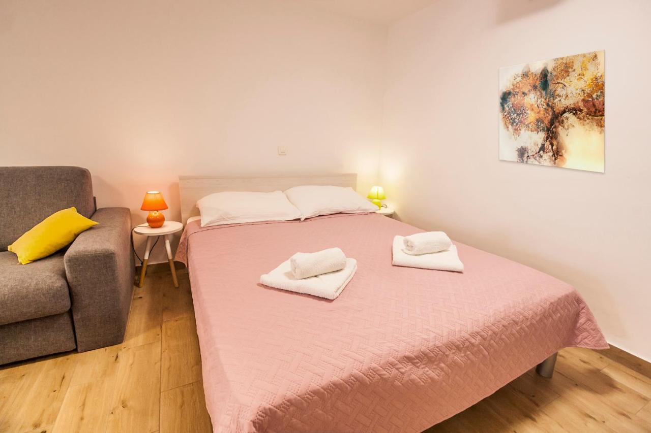 Studio & Apartment 'The Roots Apartments' Near Pula, Istria, Croatia Εξωτερικό φωτογραφία