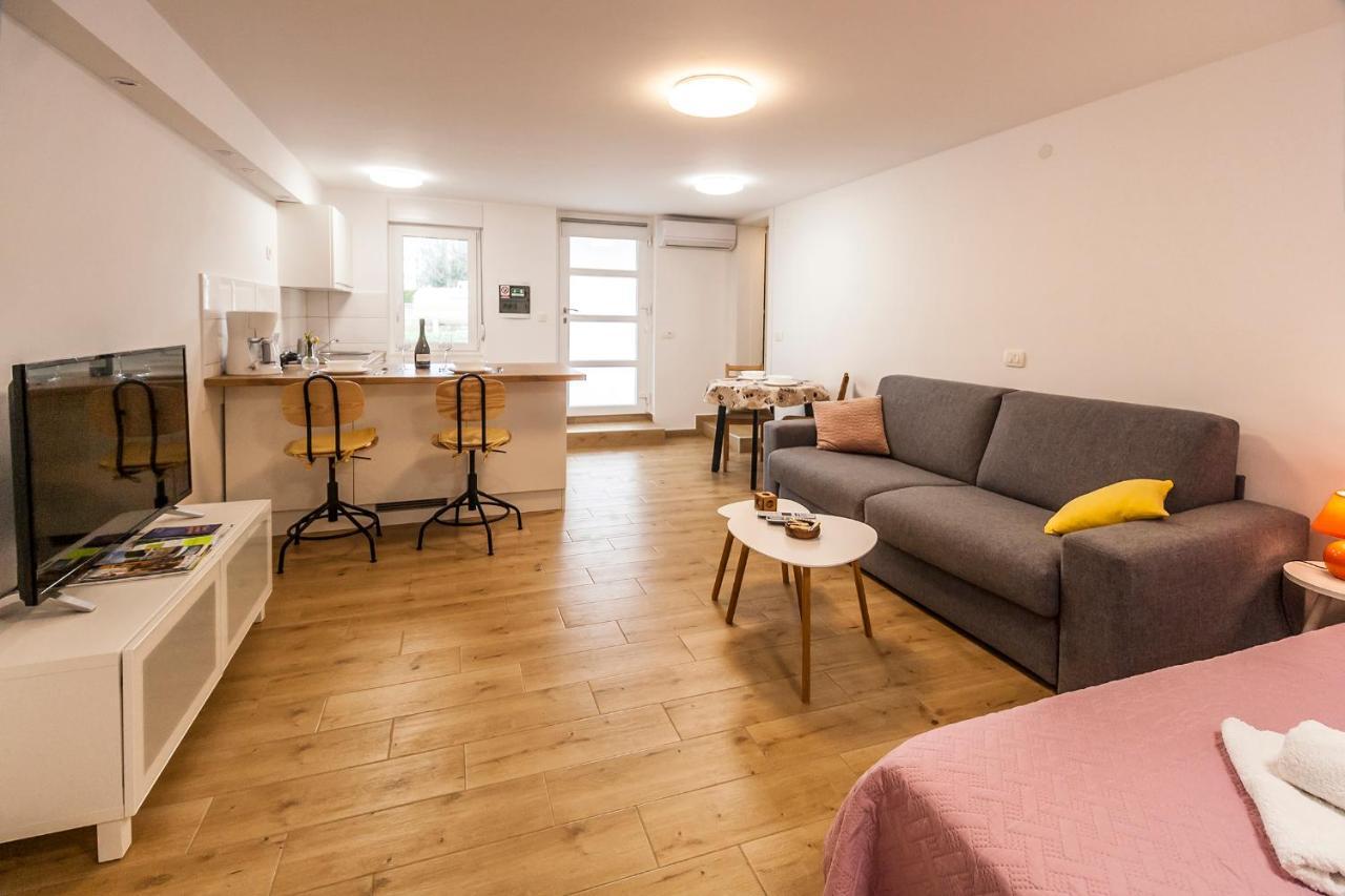 Studio & Apartment 'The Roots Apartments' Near Pula, Istria, Croatia Εξωτερικό φωτογραφία