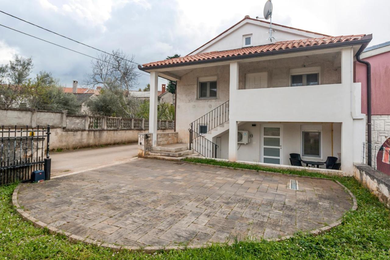 Studio & Apartment 'The Roots Apartments' Near Pula, Istria, Croatia Εξωτερικό φωτογραφία