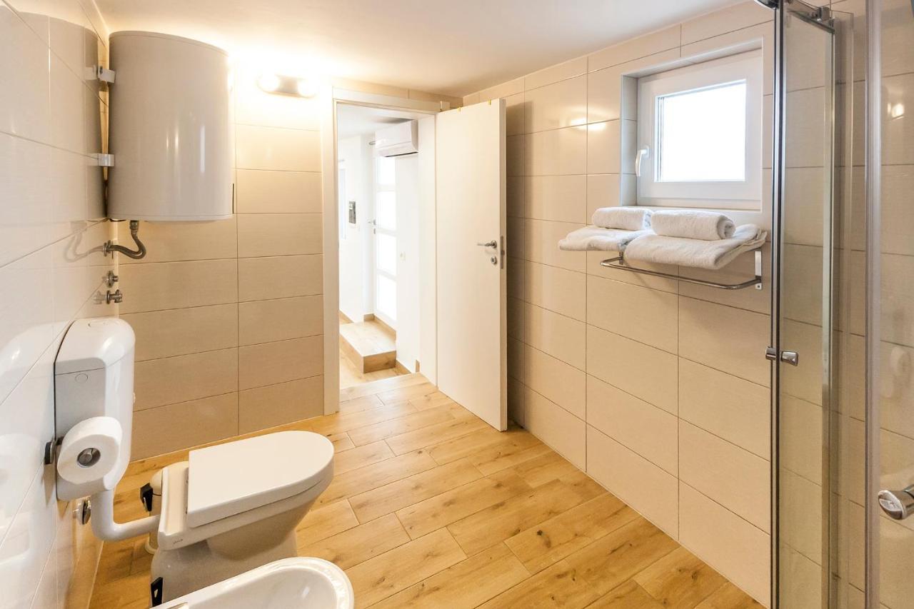 Studio & Apartment 'The Roots Apartments' Near Pula, Istria, Croatia Εξωτερικό φωτογραφία