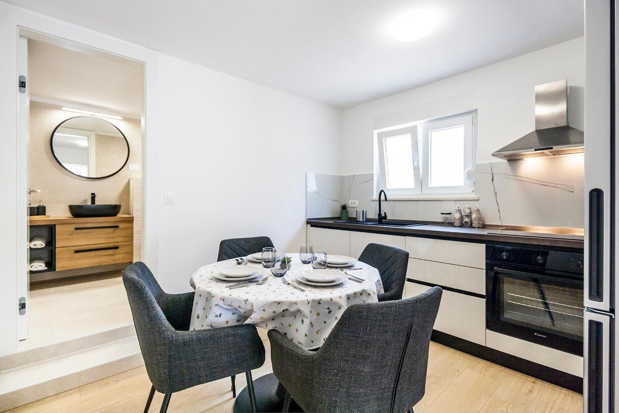Studio & Apartment 'The Roots Apartments' Near Pula, Istria, Croatia Εξωτερικό φωτογραφία
