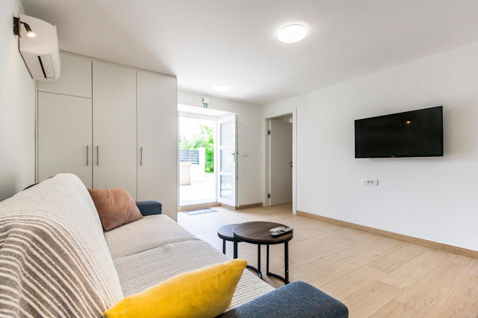 Studio & Apartment 'The Roots Apartments' Near Pula, Istria, Croatia Εξωτερικό φωτογραφία